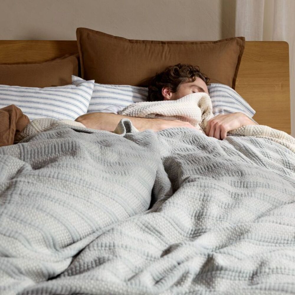 Parachute - Desert Stripe Bed Blanket Queen/King Cove - Parach Cream - Picture 4 of 4